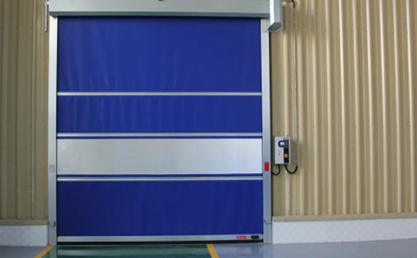 选择康乐快速康乐卷帘门时的注意事项