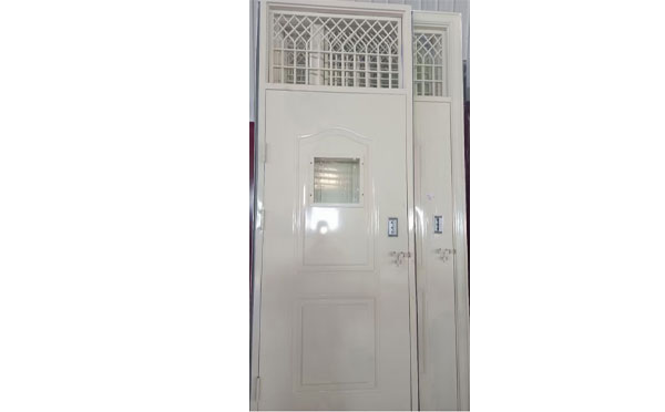 康乐学校教室门