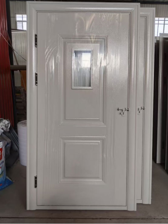 康乐学校教室门