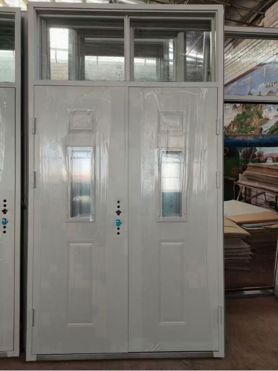 康乐学校教室门