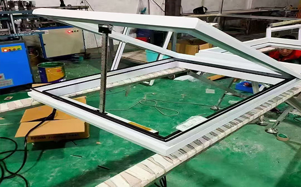 某地下车库出入口康乐排烟窗配置工程 某地下车库出入口康乐排烟窗配置工程