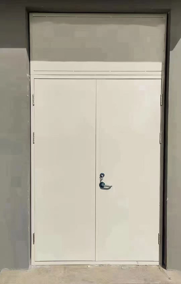 展览馆项目完成大跨度康乐防火门安装